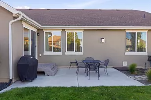 1664 S Landrock Dr, Saratoga Springs, UT 84045 - Photo 26
