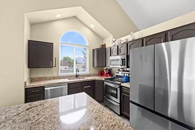 1712 W 8300 S, West Jordan, UT 84088 - Photo 8