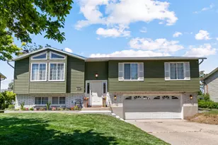877 N Starcrest Dr, Salt Lake City, UT 84116 - Photo 2