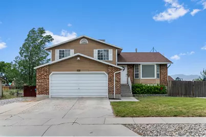 10812 S Granite Dr, Sandy, UT 84094 - Photo 2