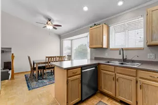 10812 S Granite Dr, Sandy, UT 84094 - Photo 10