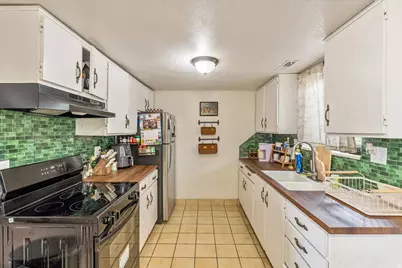 37 W 600 N, Orem, UT 84057 - Photo 12