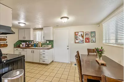 37 W 600 N, Orem, UT 84057 - Photo 10