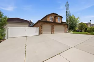 5106 W Amber Rose Ln S, Herriman, UT 84096 - Photo 2
