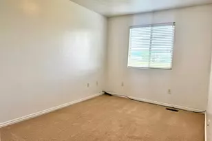 359 E 1220 S, Vernal, UT 84078 - Photo 10