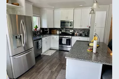 2444 E Quail Run Dr S, Sandy, UT 84093 - Photo 6