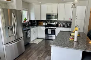 2444 E Quail Run Dr S, Sandy, UT 84093 - Photo 6
