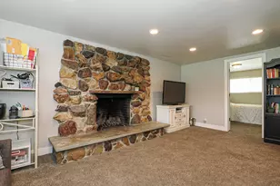 2444 E Quail Run Dr S, Sandy, UT 84093 - Photo 12