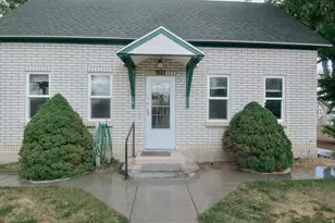 153 W 100 S, Gunnison, UT 84634 - Photo 2
