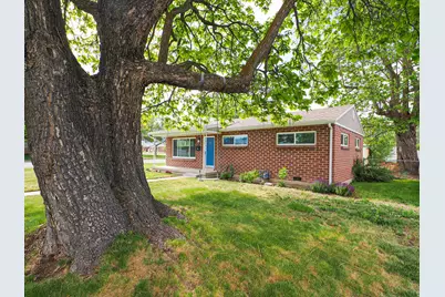 35 W American Ave S, Murray, UT 84107 - Photo 2