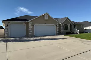 4032 W Red Tail Dr S, Riverton, UT 84065 - Photo 4