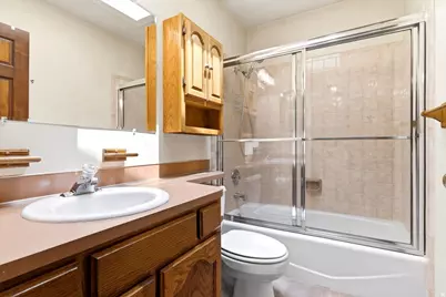 2652 E 1600 N, Layton, UT 84040 - Photo 20