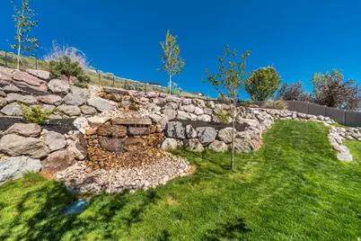 4642 N Pebblestone Ln W, Lehi, UT 84043 - Photo 36