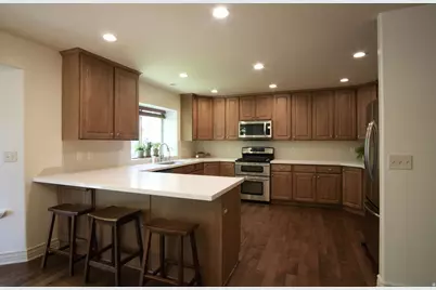 6669 W Canterbury Dr, Highland, UT 84003 - Photo 6