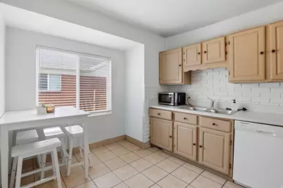 363 W 800 N, Provo, UT 84601 - Photo 6