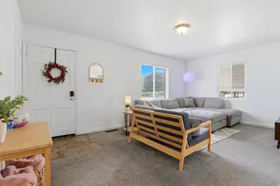 363 W 800 N, Provo, UT 84601 - Photo 2