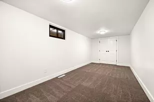 8527 S Colene Dr E, Sandy, UT 84094 - Photo 18