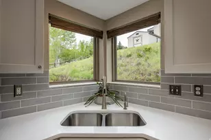 7998 N Springshire Dr, Park City, UT 84098 - Photo 10