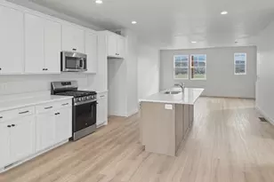 6644 W 11800 S, South Jordan, UT 84009 - Photo 2
