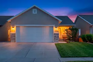 1854 E Shadow Dr N, Eagle Mountain, UT 84005 - Photo 2