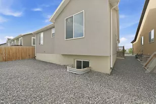 1854 E Shadow Dr N, Eagle Mountain, UT 84005 - Photo 32