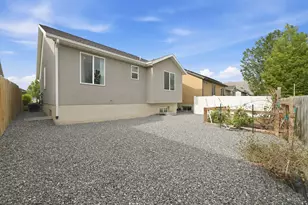 1854 E Shadow Dr N, Eagle Mountain, UT 84005 - Photo 30