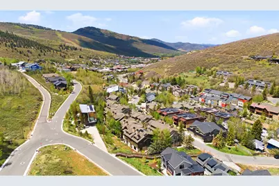 670 Deer Valley Loop Rd #9, Park City, UT 84098 - Photo 4