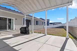 2869 S Drake Ave, Saratoga Springs, UT 84045 - Photo 44