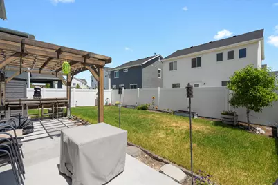 1735 W Parkview Dr, Syracuse, UT 84075 - Photo 24