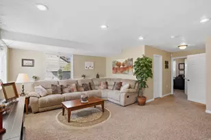 7737 N Ranches Pkwy, Eagle Mountain, UT 84005 - Photo 18