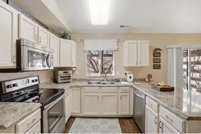 7737 N Ranches Pkwy, Eagle Mountain, UT 84005 - Photo 8