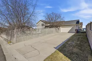 7737 N Ranches Pkwy, Eagle Mountain, UT 84005 - Photo 26