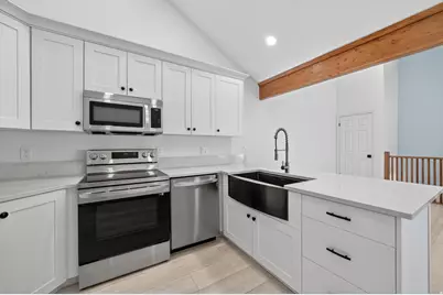 6969 S 855 E, Midvale, UT 84047 - Photo 4