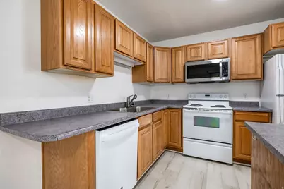 2024 E Cotton Willow Ln, Holladay, UT 84117 - Photo 12