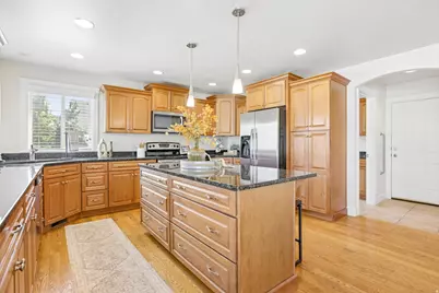 3352 W 10235 S, South Jordan, UT 84095 - Photo 10