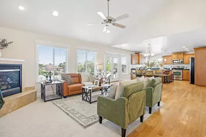 3352 W 10235 S, South Jordan, UT 84095 - Photo 4
