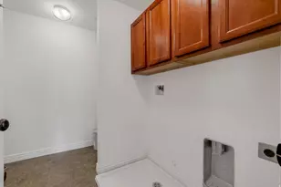 117 E Calbourne Ln S, Sandy, UT 84070 - Photo 14