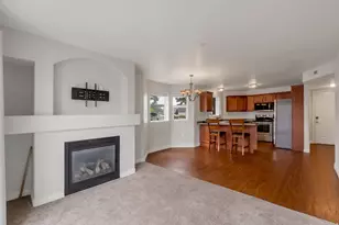 117 E Calbourne Ln S, Sandy, UT 84070 - Photo 2