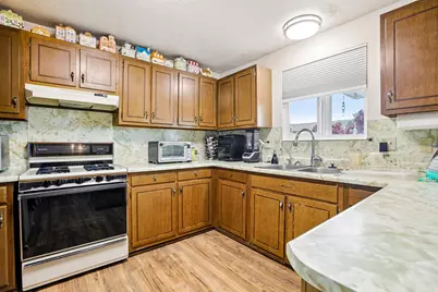 3846 S 7160 W, West Valley, UT 84128 - Photo 10