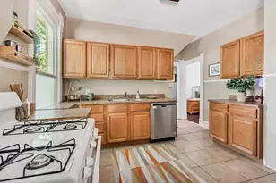 877 E 300 S, Salt Lake City, UT 84102 - Photo 12