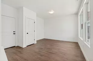 11025 S Freestone Dr W, South Jordan, UT 84009 - Photo 2