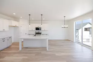 2884 N Purpletop Ln, Saratoga Springs, UT 84045 - Photo 6