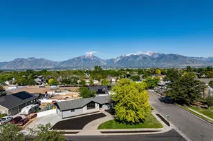 9977 S 3265 W, South Jordan, UT 84095 - Photo 36