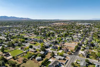 9977 S 3265 W, South Jordan, UT 84095 - Photo 34