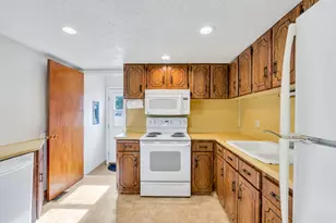 34 W 800 N, Bountiful, UT 84010 - Photo 12