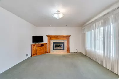 34 W 800 N, Bountiful, UT 84010 - Photo 8