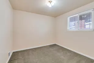 34 W 800 N, Bountiful, UT 84010 - Photo 16