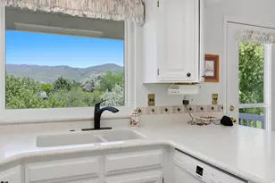 3766 S Cardiff Cir E, Bountiful, UT 84010 - Photo 10