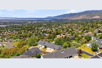 3766 S Cardiff Cir E, Bountiful, UT 84010 - Photo 46