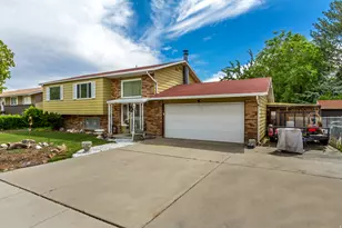 638 N Sir Philip Dr W, Salt Lake City, UT 84116 - Photo 2